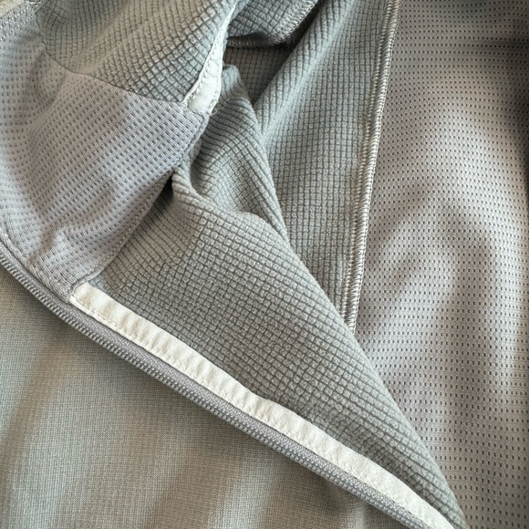 Lululemon Cold Terrain Half Zip Hoodie (L, Light Cast) - Picture 9 of 10